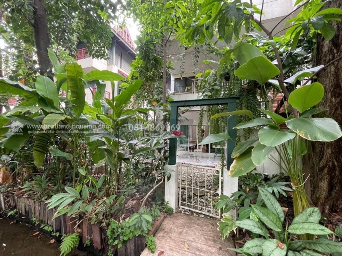 ขาย Townhome 3 ชั้นสไตล์รีสอร์ต (ติดถนนศรีนครินทร์-ร่มเกล้า)มบ.บ้านสวนริมคลอง เนื้อที่ 45 ตร.วา พื้นที่ใช้สอย 270 ตร.เมตร 4 ห้องนอน 4 ห้องน้ำ – รูปที่ 2