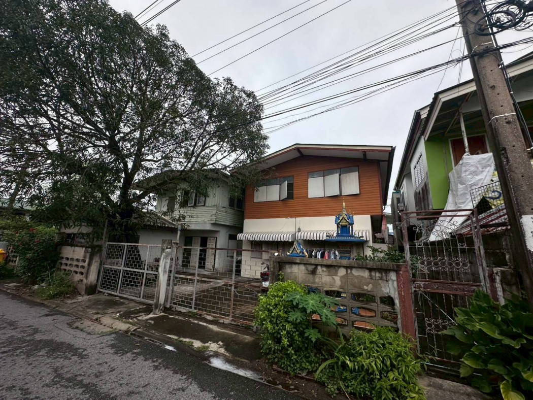 Land for sale with 2 houses, 92 sq.w., Soi Kanchanaphisek 11/1, near Central Fashion Island – รูปที่ 3