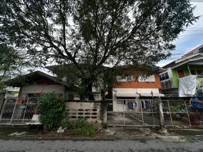 ขายที่ดินพร้อมบ้าน2หลัง 92 ตร.ว. ซ.กาญจนาภิเษก11-1 ใกล้เซ็นทรัล แฟชั่นไอส์แลนด์