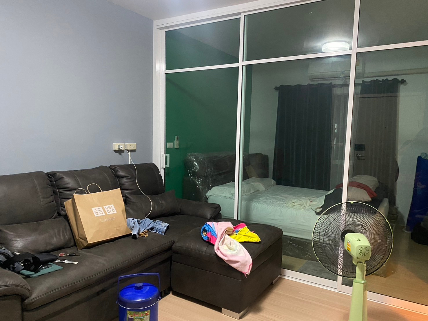 ขายห้องสภาพดี แทบไม่เคยอยู่ เครื่องปรับอากาศ 2 ตัว UNIO จรัญ3 (กั้น1 นอน) 28 ตรม ตึก H ชั้น 5 ใกล้ MRT ท่าพระ – รูปที่ 4