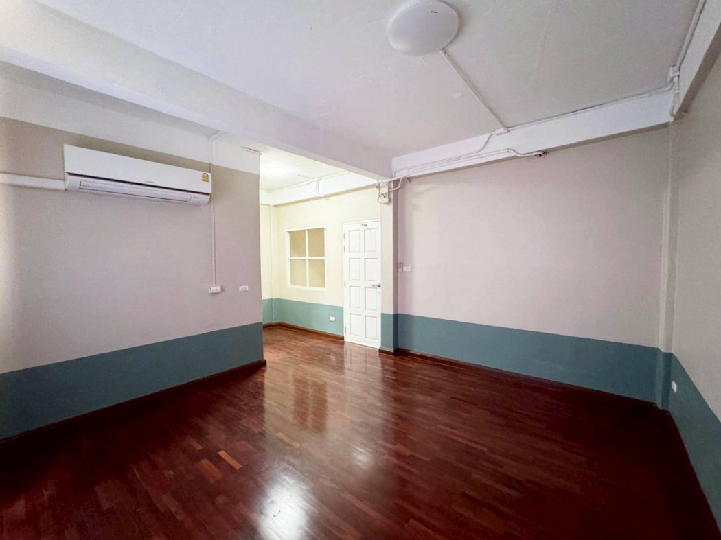 ขายทาวน์เฮาส์ 4 ชั้น 31.5 ตร.ว. หมู่บ้านวราธรวิลล์ พัฒนาการ44 ใกล้โลตัส พัฒนาการ – รูปที่ 4