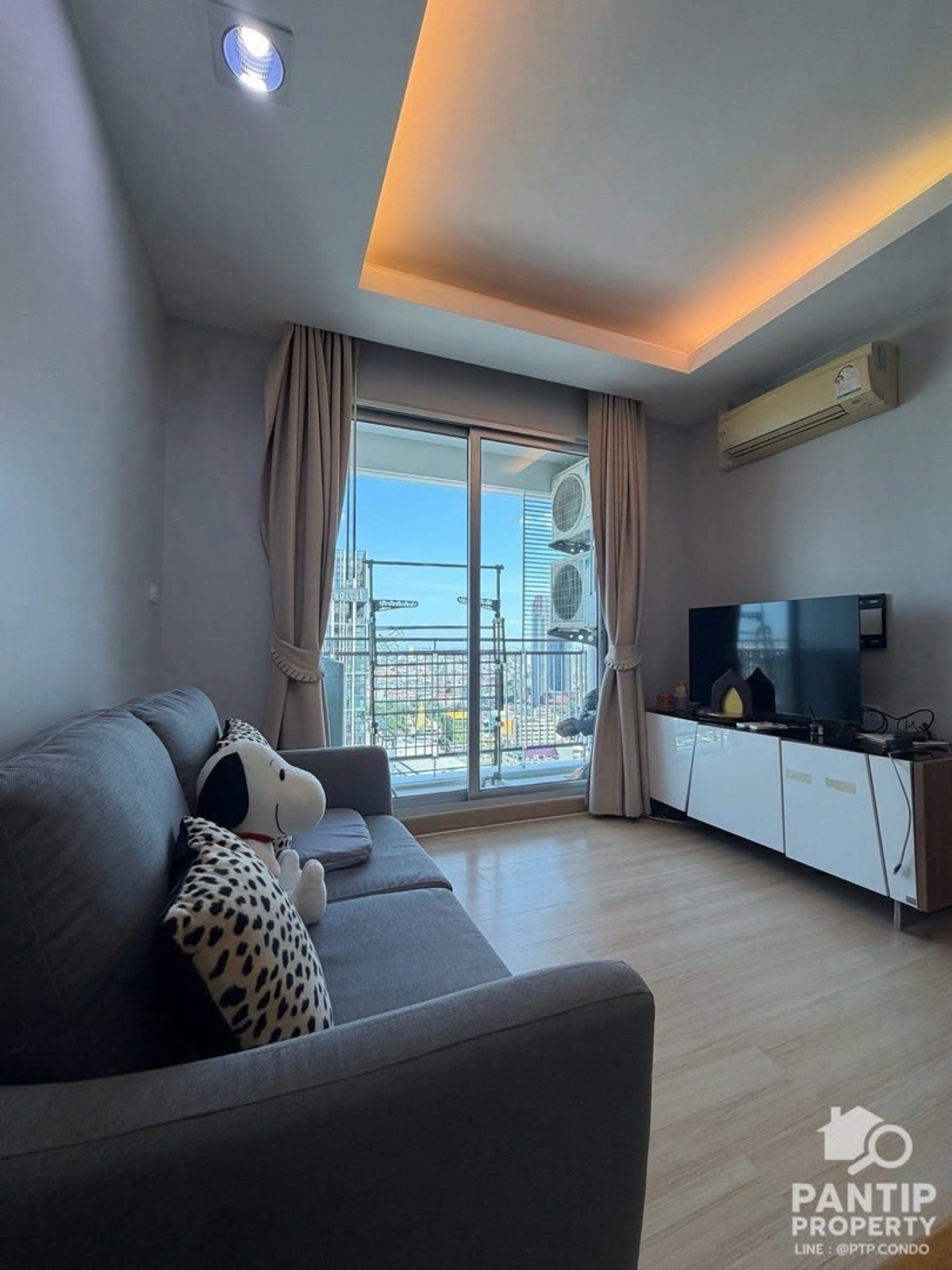 ✨ For Rent – Thru Thonglor (ทรู ทองหล่อ) 
🌟 A prime Thonglor location on the Phetchaburi side, offering easy access with multiple routes in and out. – รูปที่ 2