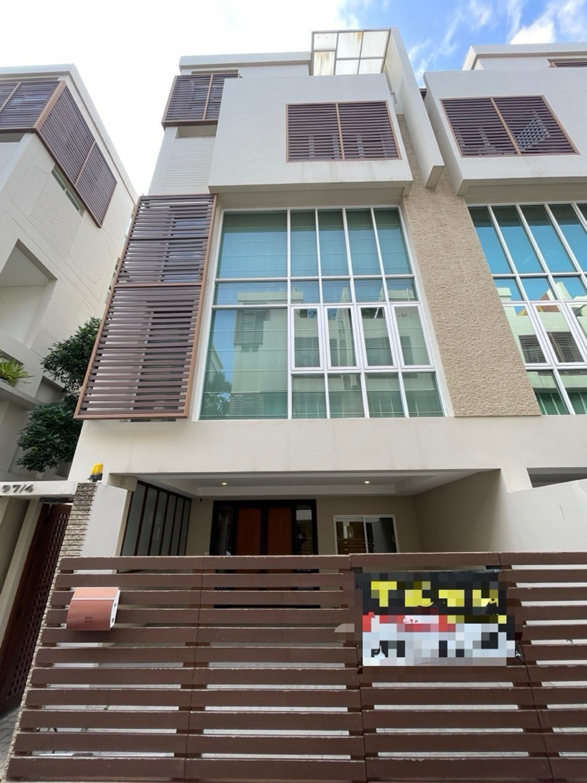 ขายทาวน์โฮม The Park Lane เอกมัย 12 | 5 ชั้น | เนื้อที่ 25 ตร.วา | พื้นที่ 355 ตร.ม. 