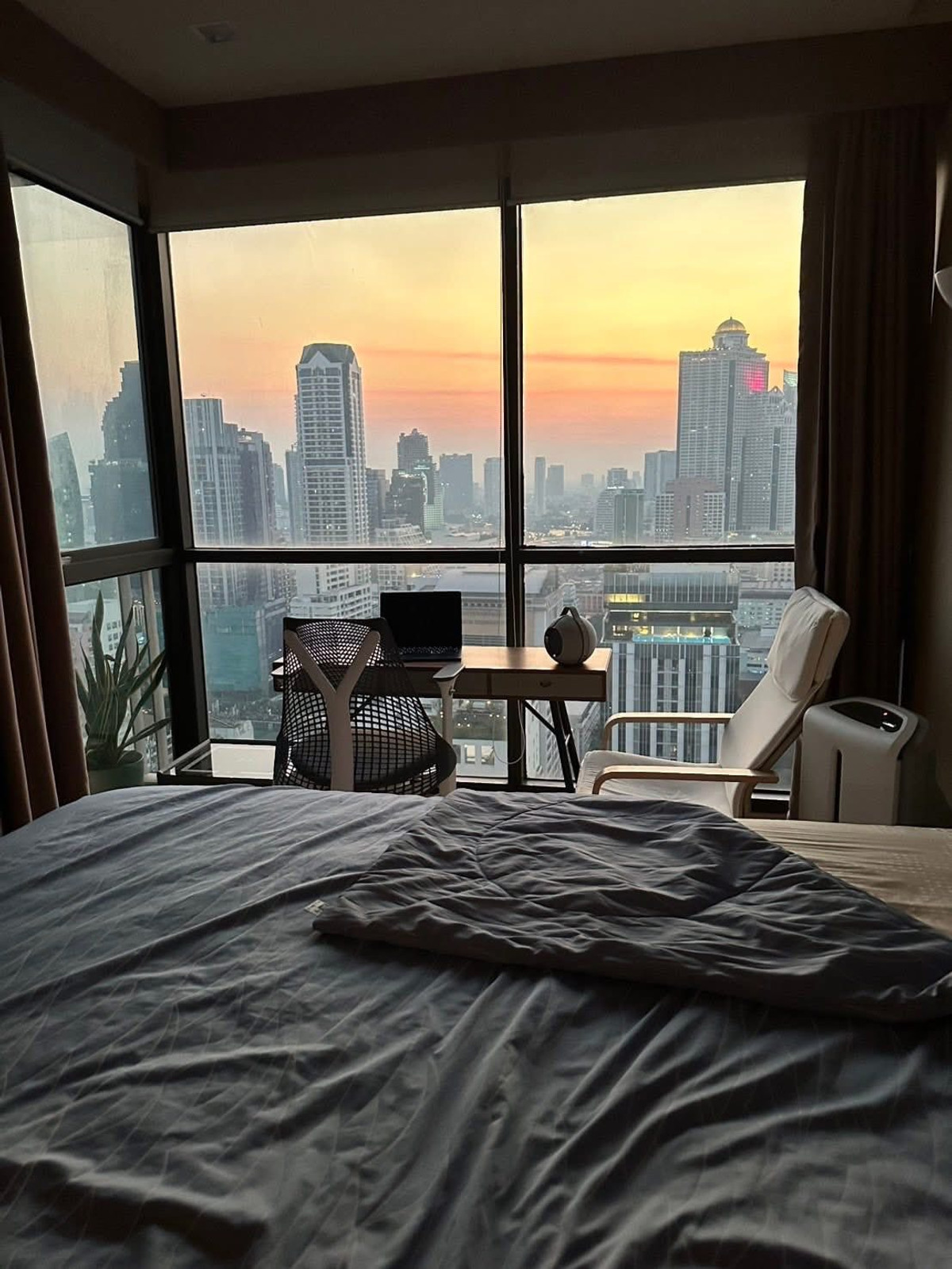 ST421 ขายคอนโด High Floor วิวเจ้าพระยา ทำเลสาทรตัวจริง The Address Sathorn 12