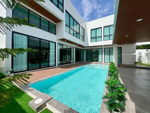 ขายพูลวิลล่า สร้างใหม่ สไตล์โมเดิร์น ใกล้สนามบินเชียงใหม่ สามารถทำ AirBnB ได้ บิ้วท์อินทั้งหลังพร้อมเฟอร์นิเจอร์และเครื่องใช้ไฟฟ้าต่างๆครบครัน พร้อมเข้าอยู่SC000430