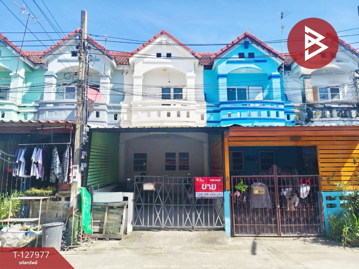 Townhouse for sale Theparak Village, Km. 25, Samut Prakan, ready to move in. Townhouse for sale Theparak Village, Km. 25, Samut Prakan, ready to move in.