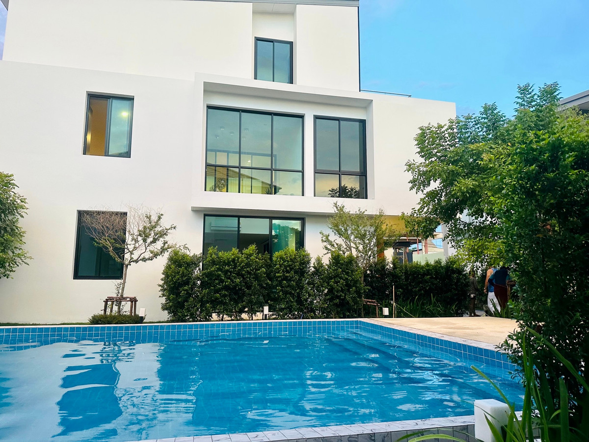 House for rent Pridi 26 with private pool: 4bed 4bath 380sqm. 90sqwah 280,000/mth. Am: 0656199198 House for rent Pridi 26 with private pool: 4bed 4bath 380sqm. 90sqwah 280,000/mth. Am: 0656199198