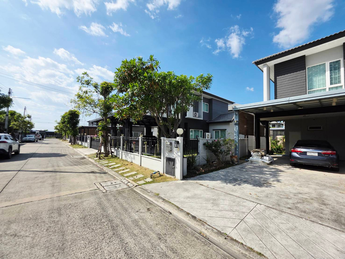 LAST UNIT! Don’t Miss Out! 2-Storey Detached House for Sale – Centro Rangsit–Khlong 4 Prime location on Rangsit–Nakhon Nayok Road, near the expressway. FREE! Fully extended kitchen + full appliances. Move-in ready! – รูปที่ 2