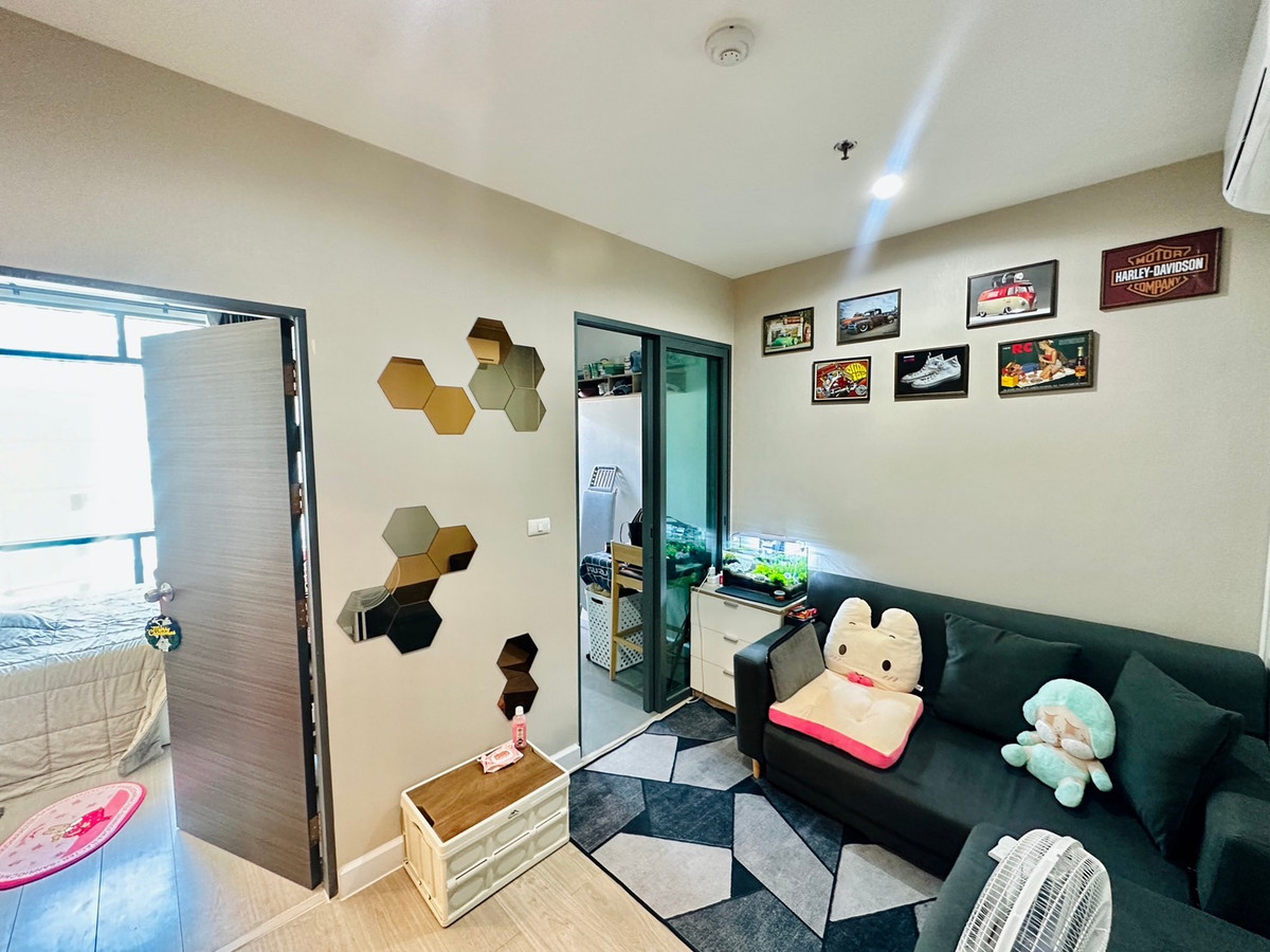 Stunning ready-to-move-in condo in a food hub area!! Condo for sale at Metro Sky Bang Son Interchange project, Prachachuen Road, area 28.05 sq.m. The room is beautifully and perfectly sectioned!