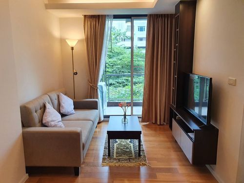 ขายคอนโด Focus Ploenchit ราคา 5,986,860 บาท [JZsr251205]