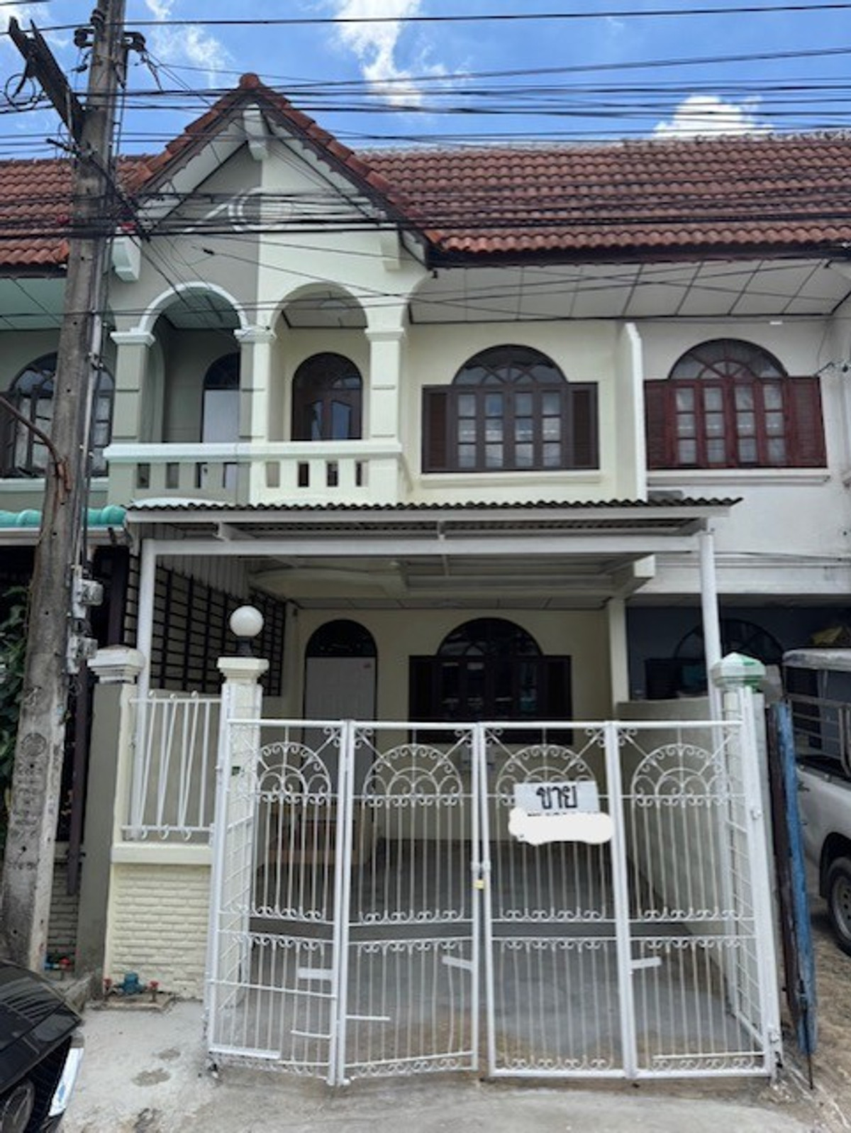 Townhouse for sale, 2 floors, 18 sq m, Sena Villa Village 4. Soi Phraya Suren 40 Townhouse for sale, 2 floors, 18 sq m, Sena Villa Village 4. Soi Phraya Suren 40