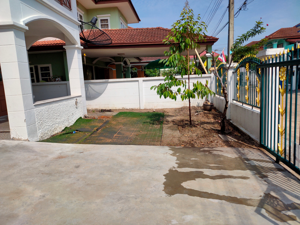 We have a 2-story detached house, good location, Lak Song Subdistrict, Bang Khae, Bangkok, to recommend. Its an empty house. Ready to move in! – รูปที่ 3
