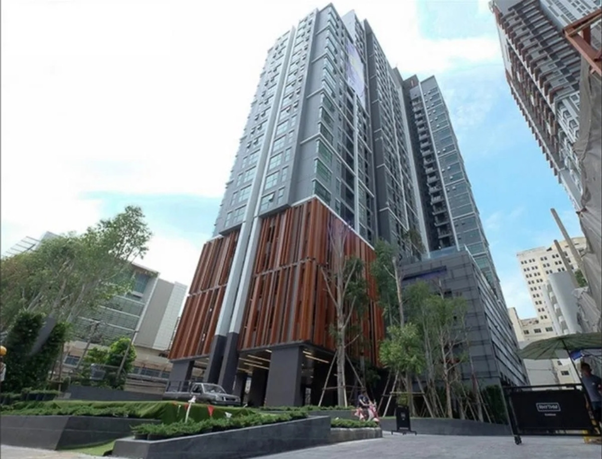 ✨ For Sale: Maestro 07 Victory Monument Condo ✨ 💰 Only 7,990,000 THB ✨ For Sale: Maestro 07 Victory Monument Condo ✨ 💰 Only 7,990,000 THB