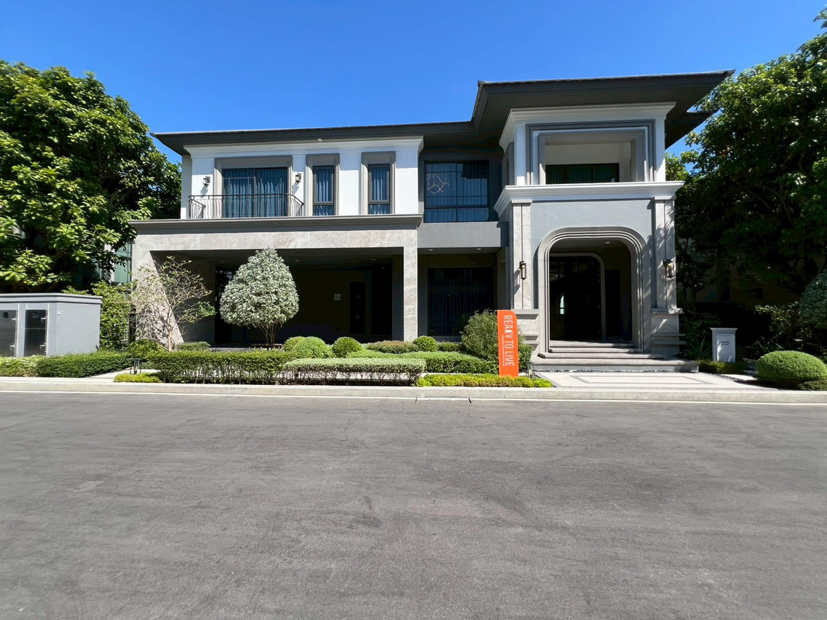 Luxurious 2-story mansion with the GRAND BANGKOK BOULEVARD State BANGNA project for you to rest and relax. With a large common area and garden Luxurious 2-story mansion with the GRAND BANGKOK BOULEVARD State BANGNA project for you to rest and relax. With a large common area and garden