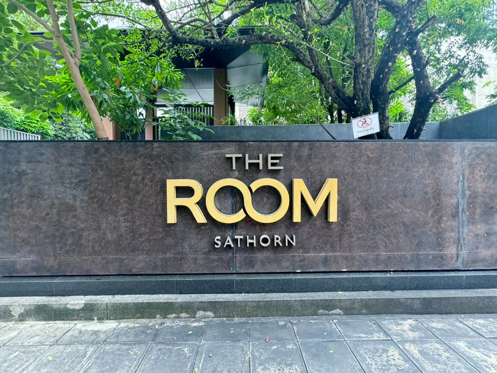 ✨ For Sale: The Room Sathorn - TanonPun Condo ✨💰 Only 12,500,000 THB