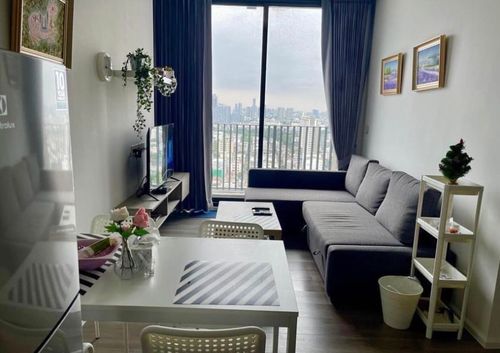 Condo for Rent: Whizdom Essence Sukhumvit Near BTS Punnawithi