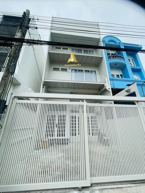 House near the BTS AH380, house for rent in Sutthisan — newly built detached house, 2 floors, 4 bedrooms, near MRT Sutthisan.