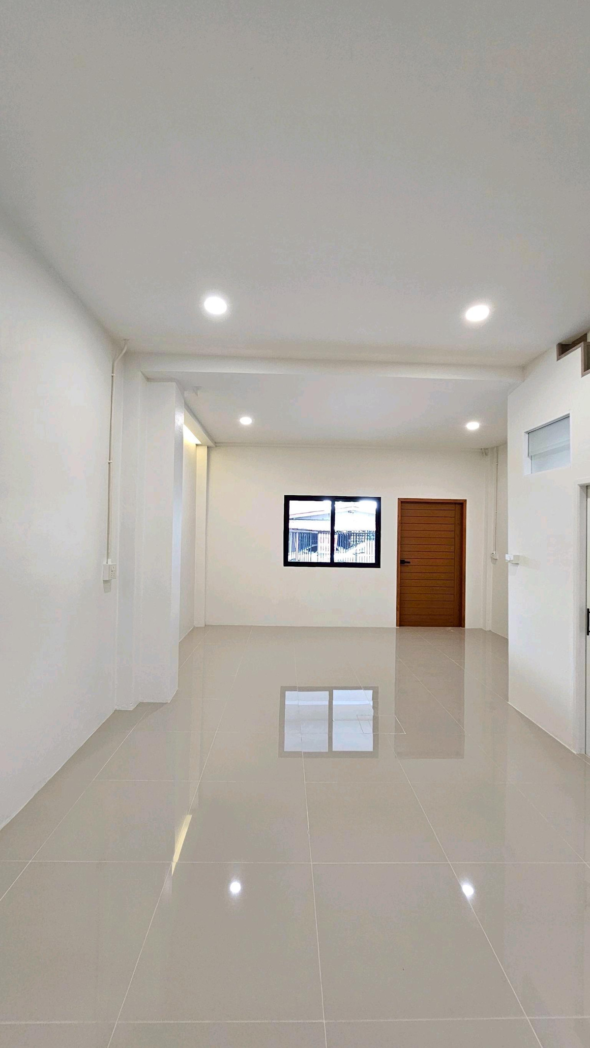 ขายบ้านทาวน์โฮม 2 ชั้น ในเมืองสุพรรณบุรี – รูปที่ 4