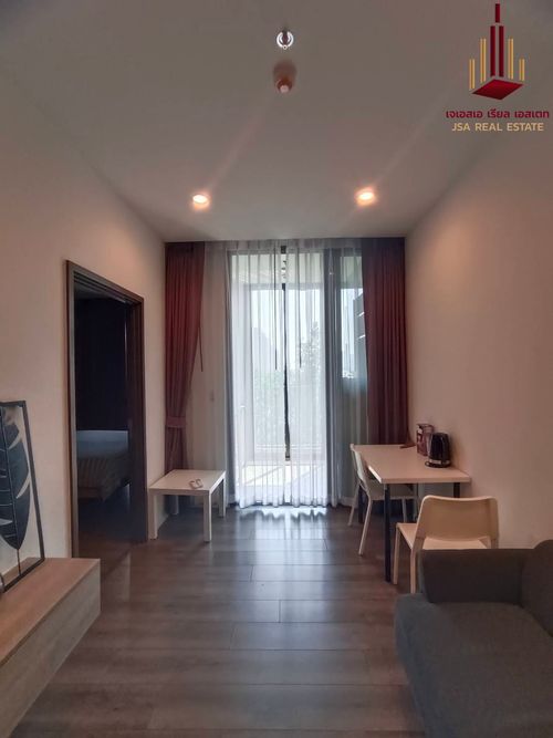 ✨ For Sale : Whizdom Essence Condo ✨ 💰 only 5,200,000 thb