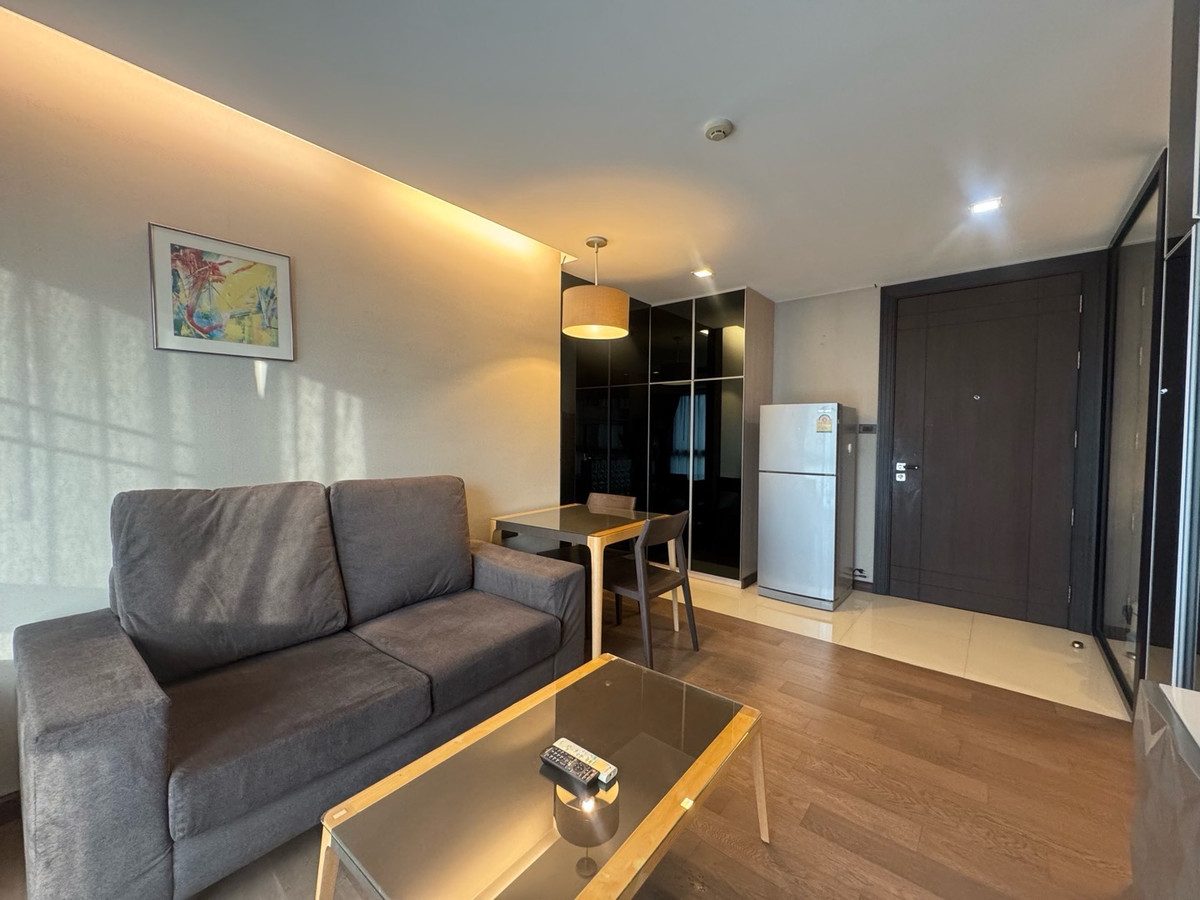 🔥For Rent Now🔥 Tidy Thonglor. Spacious room, beautifully decorated, fully furnished and ready to move in. Near BTS Thonglor.