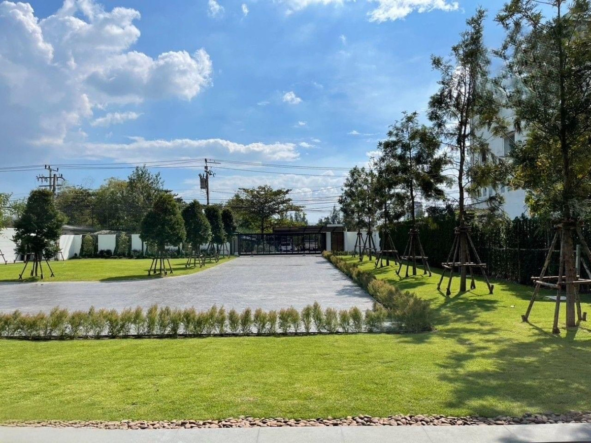 ✨ ปล่อยขาย 🏡 บ้านสุดหรูสไตล์ Nordic 📐️เนื้อที่กว้างถึง 600 ตรว 🏊 พร้อมสระว่ายน้ำ เข้าออกได้หลายเส้นทาง 🛒 ใกล้แฟชั่น ไอส์แลนด์ 🚝 และรถไฟฟ้าบางชัน  – รูปที่ 3