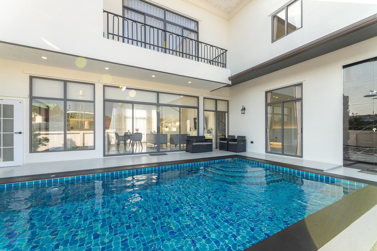 ขายพูลวิลล่า Modern Classic 4 ห้องนอน ทำเลดีโซนแม่เหียะ เดินทางง่ายใกล้สิ่งอำนวยความสะดวกครบครัน ตกแต่งครบ Fully Furnish พร้อมเข้าอยู่ SW002038 – รูปที่ 3