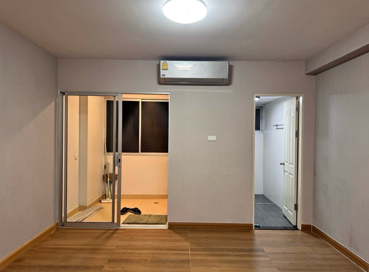 Condo for sale, City Home, Tha Phra Intersection, MRT-Tha Phra, next to the road, convenient to travel. Condo for sale, City Home, Tha Phra Intersection, MRT-Tha Phra, next to the road, convenient to travel.