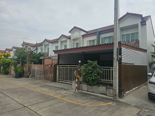 ขายทาวน์เฮาส์ หมู่บ้านไลโอ วงแหวน-ปิ่นเกล้า (ซอยวัดพระเงิน)