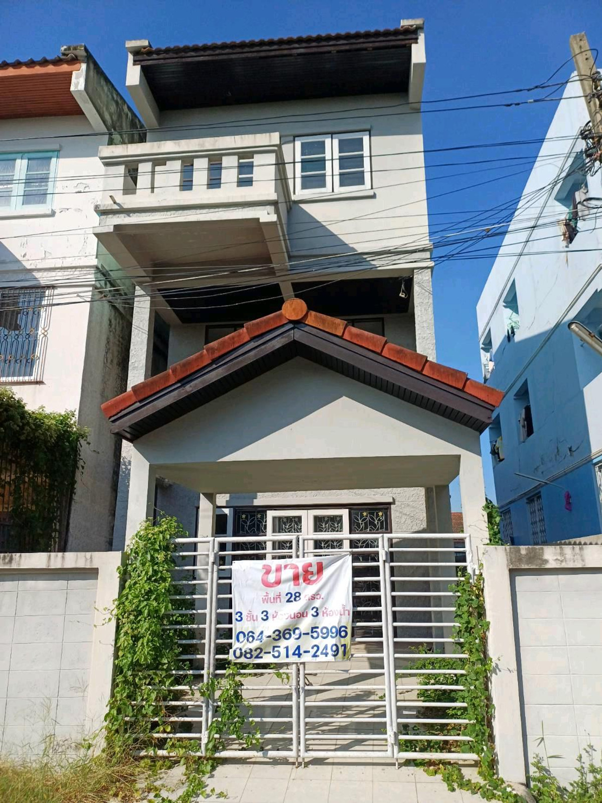 4-story townhouse, 28 sq.wah, high ceilings. Appointment for viewing available. Please feel free to ask for the price.四层联排别墅,面积 28 平方哇(sq.wah),层高挑高。可预约看房,欢迎咨询价格。 4-story townhouse, 28 sq.wah, high ceilings. Appointment for viewing available. Please feel free to ask for the price.四层联排别墅,面积 28 平方哇(sq.wah),层高挑高。可预约看房,欢迎咨询价格。