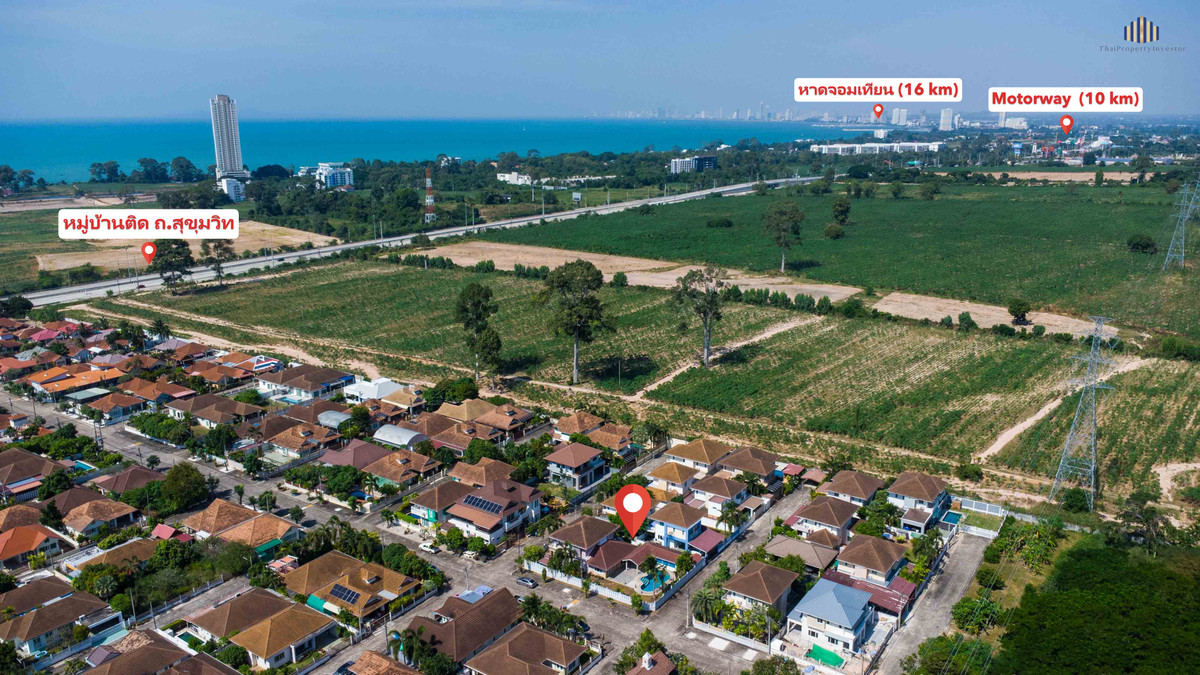 Corner Plot Detached House with Private Pool, Large 385 sq.m. Usable Area – Koonsuk 2 Village, Sattahip, Chonburi. Perfect for Living or Converting into a Pool Villa for Rental Income