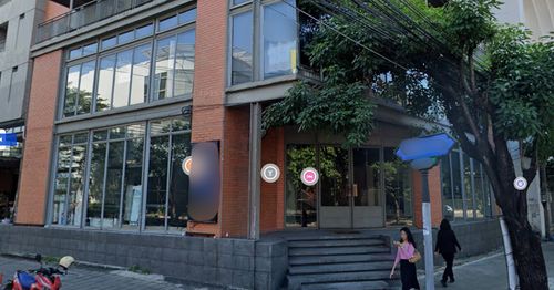 ให้เช่าพื้นที่ร้านค้าและโชว์รูม เดิน 10 นาที จาก BTS เอกมัยเหมาะทำ โชว์รูม คาแฟ่ ร้านอาหาร