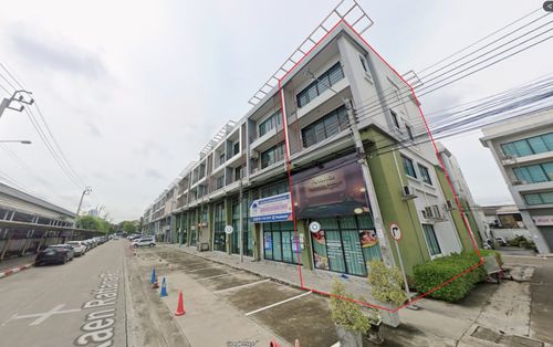🔥 Investor Choice! Building for sale with tenant! Get Passive Income immediately, 4-story corner building in front of Suankularb Non School, reduced to 8.9 million!