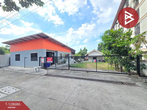Land for sale with buildings, area 2 ngan, Sriracha, Chonburi