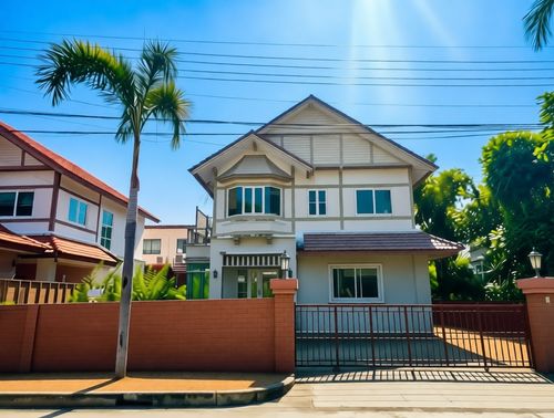 🔥 9.9 million, cheapest in the village! Laddarom Village, Ratchaphruek - Rattanathibet 2 (81.9 sq m.), large house, good structure (sold as is/cheaper 3-4 million than the market)