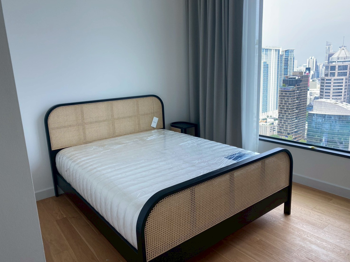ST416 Condominium for Sale – Sindhorn Residence Luxury residence in the prestigious Langsuan – Ploenchit area