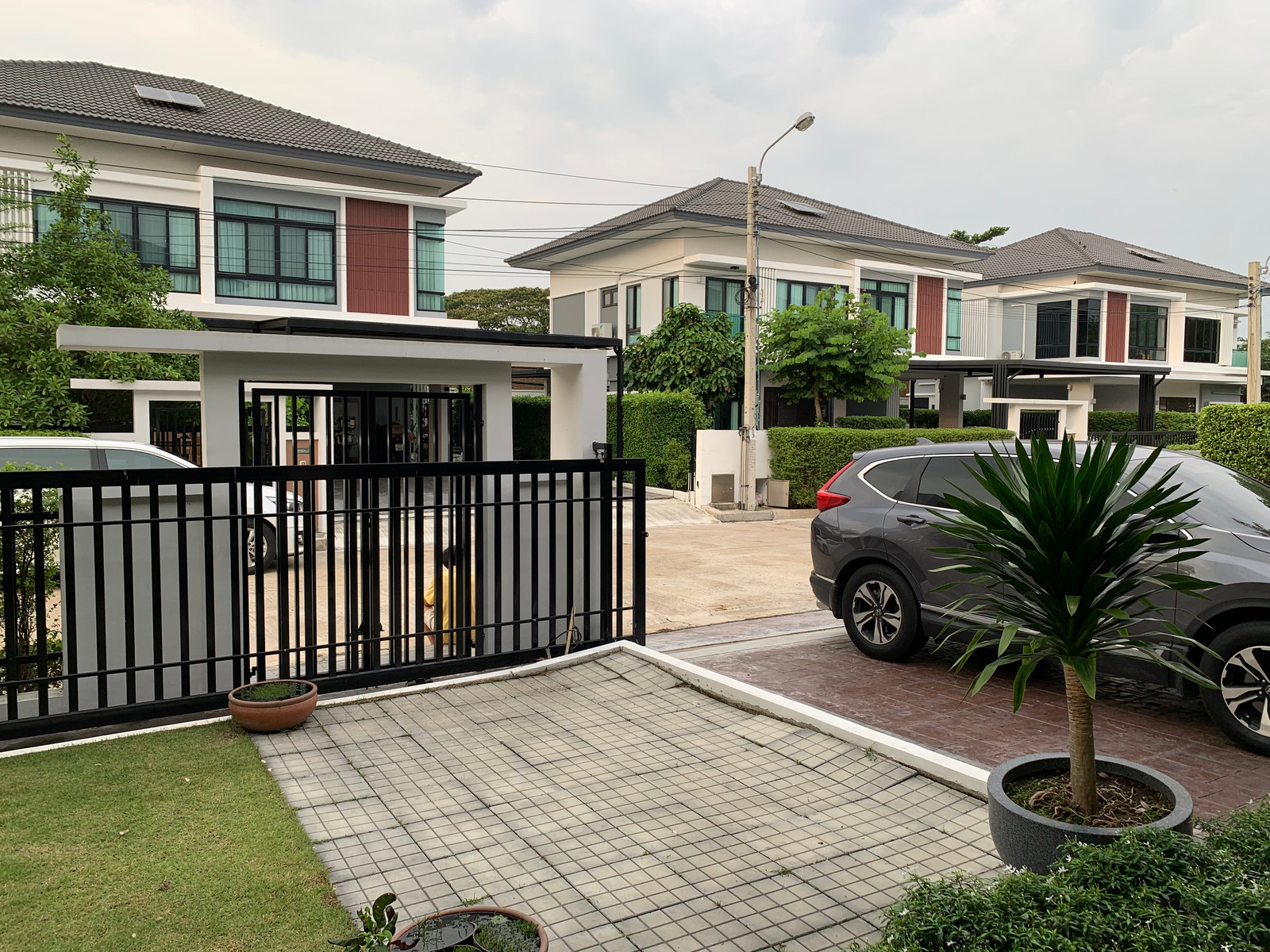 2-story detached house for sale, NC Royal Pinklao Village, 103 sq m, ready to move in, Soi Thawi Watthana - Kanchanaphisek 15, Phutthamonthon Sai 2, near The Mall Bang Khae. 2-story detached house for sale, NC Royal Pinklao Village, 103 sq m, ready to move in, Soi Thawi Watthana - Kanchanaphisek 15, Phutthamonthon Sai 2, near The Mall Bang Khae.