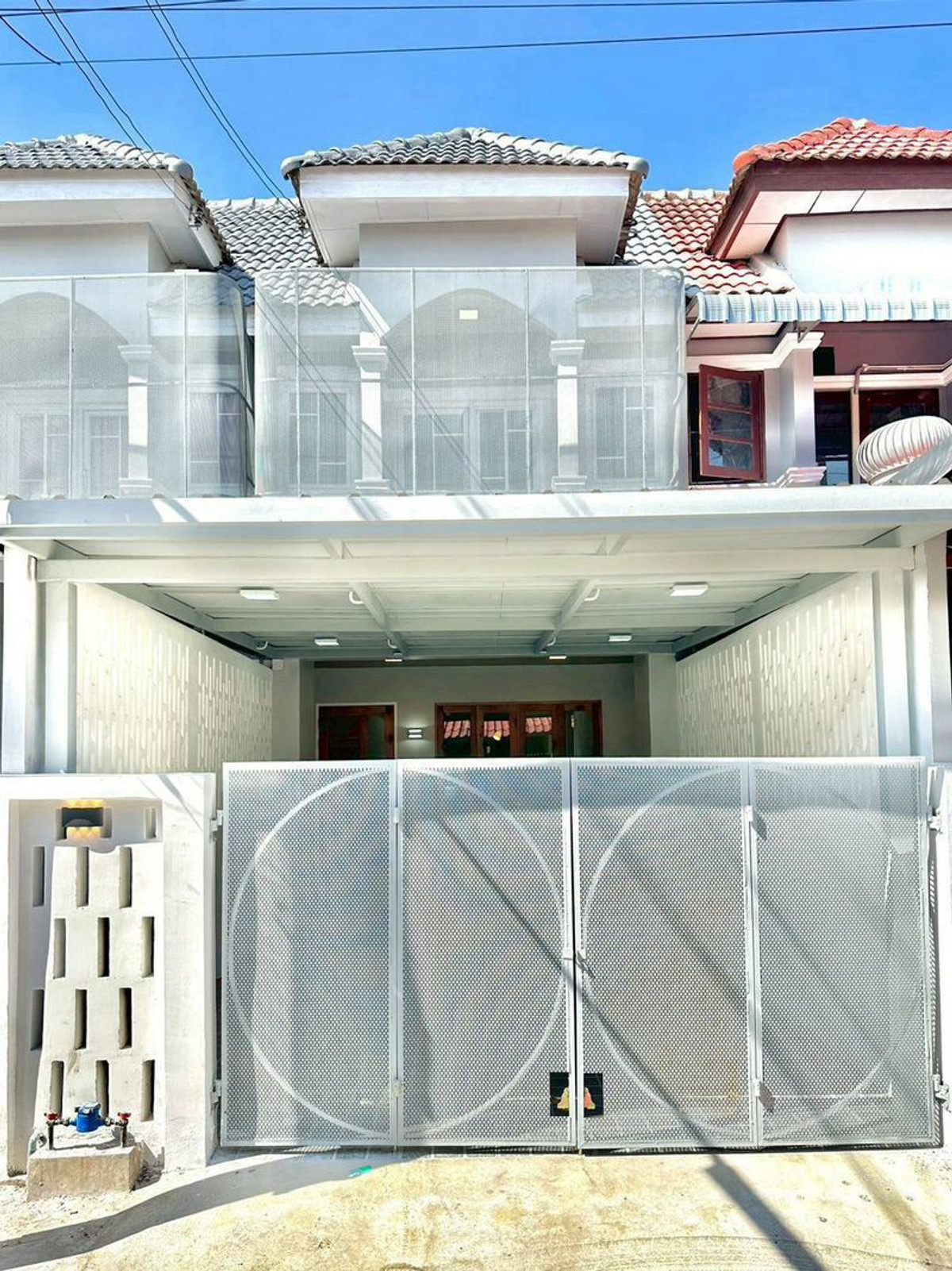 ขายทาวน์เฮ้าส์ 2 ชั้น หมู่บ้าน ช.รุ่งเรือง 6 ใกล้รถไฟฟ้าสายสีม่วง สถานีแยกบางพลู เนื้อที่ 18 ตารางวา 2 ห้องนอน ตำบลบางรักพัฒนา อำเภอบางบัวทอง จังหวัดนนทบุรี ขายทาวน์เฮ้าส์ 2 ชั้น หมู่บ้าน ช.รุ่งเรือง 6 ใกล้รถไฟฟ้าสายสีม่วง สถานีแยกบางพลู เนื้อที่ 18 ตารางวา 2 ห้องนอน ตำบลบางรักพัฒนา อำเภอบางบัวทอง จังหวัดนนทบุรี