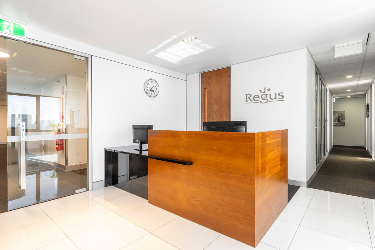 พื้นที่ออฟฟิศพร้อมบริการครบวงจรสำหรับคุณและทีมใน Regus Pearl Building – รูปที่ 2