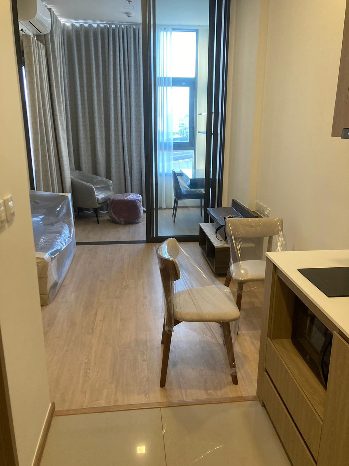 ขาย 1 Bedroom plus  เฟอร์นิเจอร์หลักครบ พร้อมเข้าอยู่