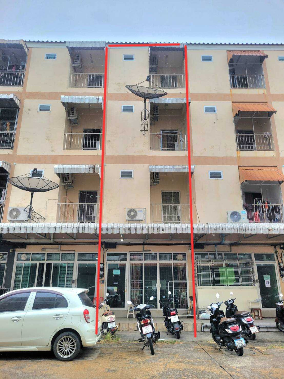 Apartment Building for Sale, 8 Units, Adjacent to Naresuan University (Gate 6)