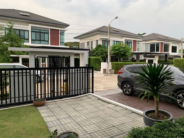 2-story detached house for sale, NC Royal Pinklao Village, 103 sq m, ready to move in, Soi Thawi Watthana - Kanchanaphisek 15, Phutthamonthon Sai 2, near The Mall Bang Khae.