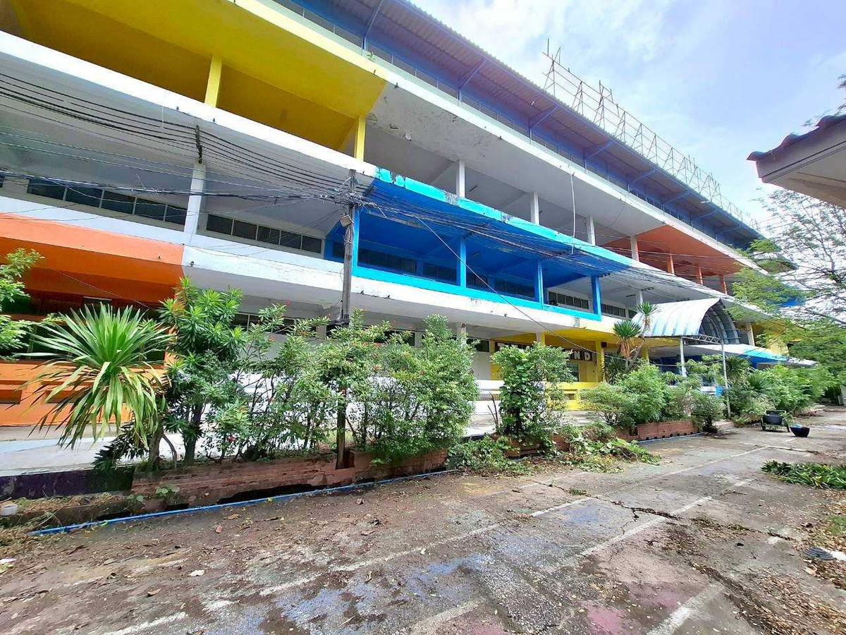 ขายที่ดิน พร้อมสิ่งปลูกสร้าง ขนาด 6 ไร่ 1 งาน 68 ตร.ว. ติดถนนประชาชื่น – รูปที่ 2