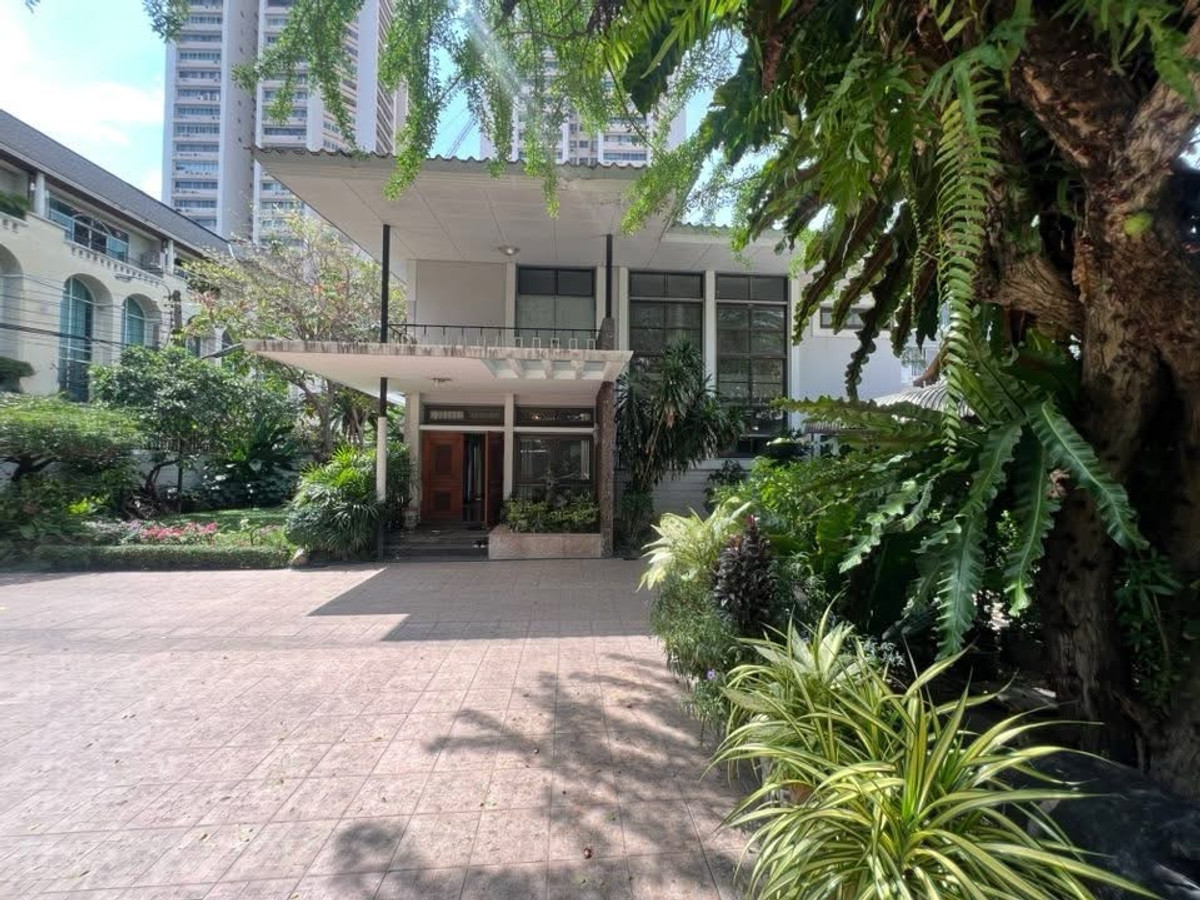 บ้านเช่า เอกมัย สำหรับ เตรียม อนุบาล • Montessori School • Early Learning • Kids Yoga • Education • Sensory Play • Art & Craft Studio for Kid บ้านเช่า เอกมัย สำหรับ เตรียม อนุบาล • Montessori School • Early Learning • Kids Yoga • Education • Sensory Play • Art & Craft Studio for Kid