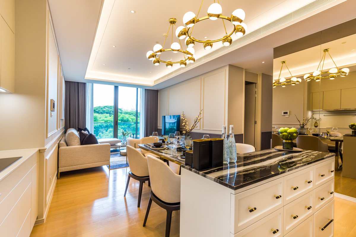 ขายพร้อมผู้เช่า Baan Sindhorn ราคา 31,000,000 บาท [JZsr251221]
