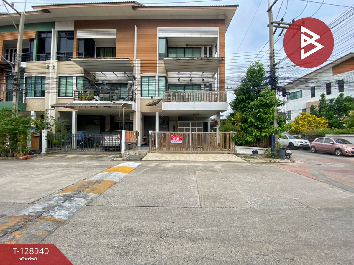 ขายทาวน์เฮ้าส์ หมู่บ้านรินรดา โอเรียนทอล (Rinrada Oriental) บางหญ้าแพรก สมุทรสาคร ขายทาวน์เฮ้าส์ หมู่บ้านรินรดา โอเรียนทอล (Rinrada Oriental) บางหญ้าแพรก สมุทรสาคร