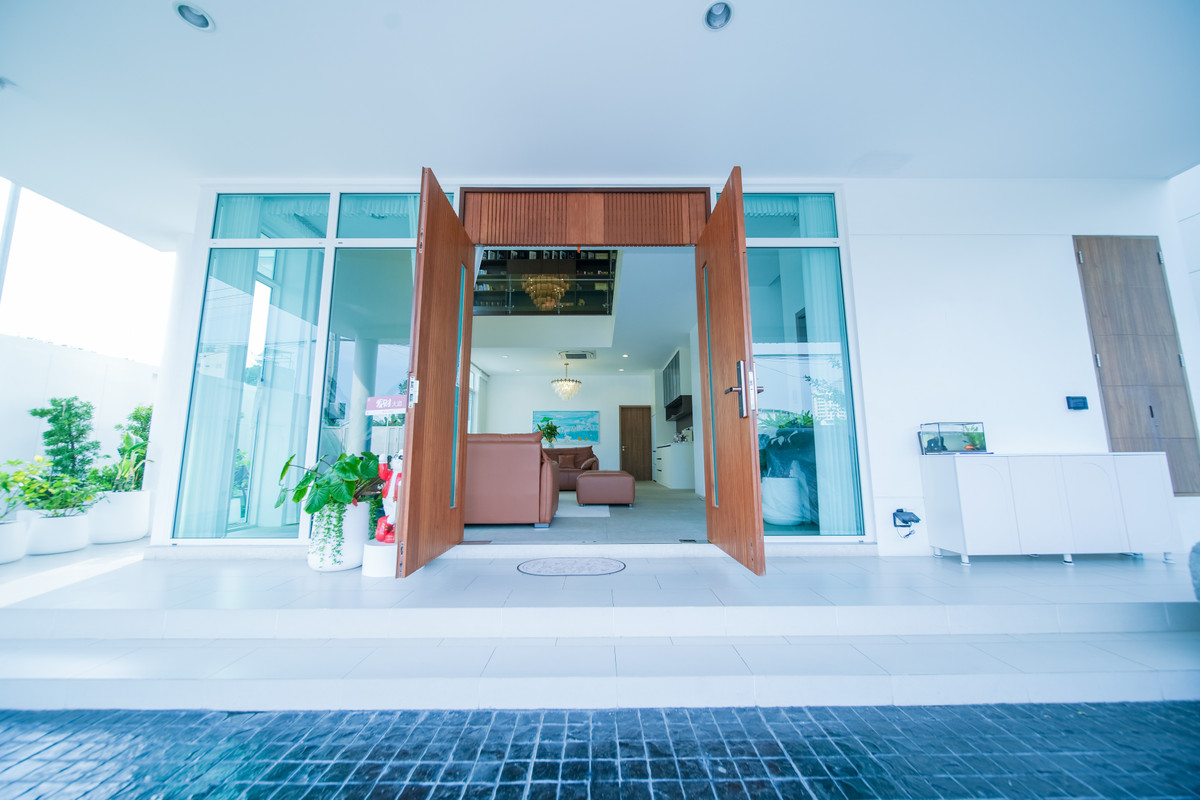 Brand new detached luxury villa for sale in the RAMA9 area of ​​Bangkok! – รูปที่ 3