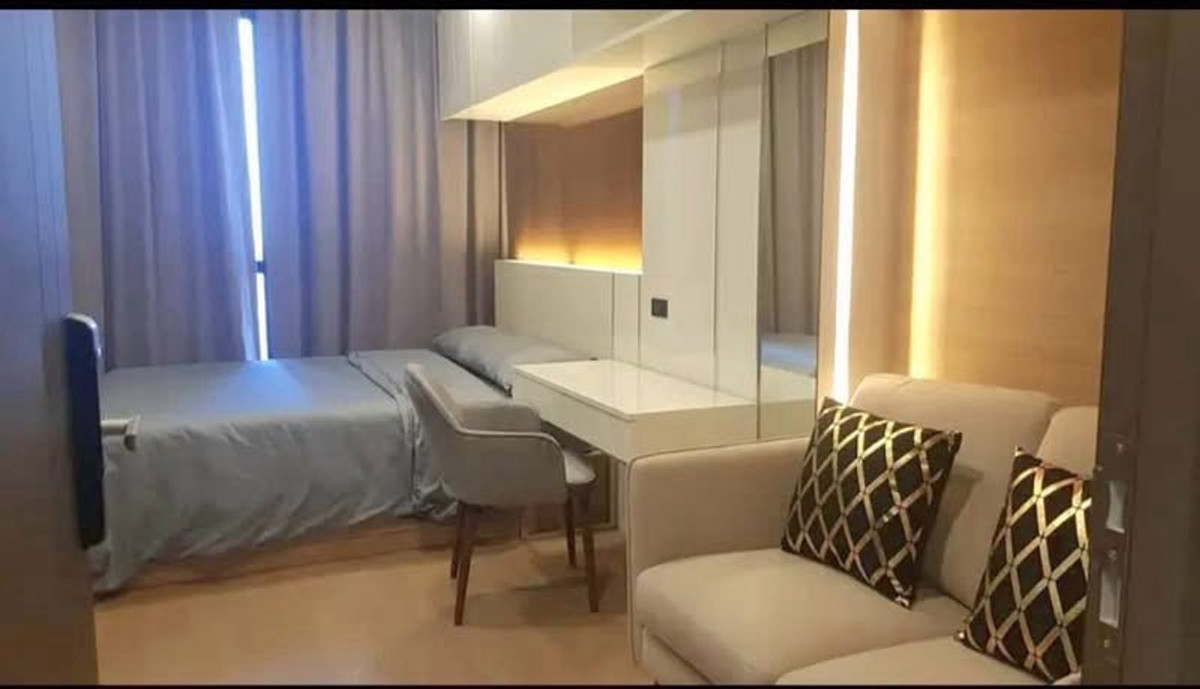 ★ราคาดีเว่อร์ เพียงแค่ 6.19 ลบ. ★ห้องสวย ขนาด 25 ตรม. ชั้น 41 ★  ใกล้ห้างสรรพสินค้ามากมาย ★เฟอร์นิเจอร์ครบครัน ★ @ Aston Chula-Silom