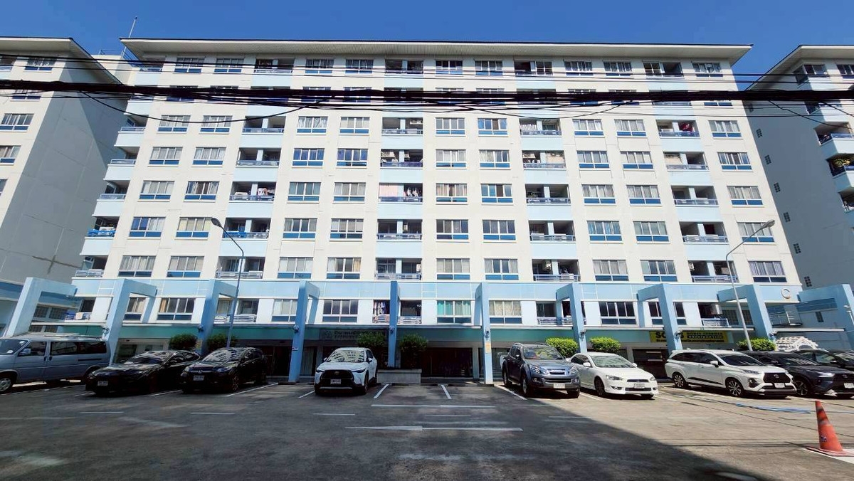 Condo for sale Lumpini Sathorn, 1st floor, can be used for office/shop, 61 sq m., near BTS Sathorn Rare Unit! Ground Floor Condo for Office/Shop @Sathon, 61sqm near BTS