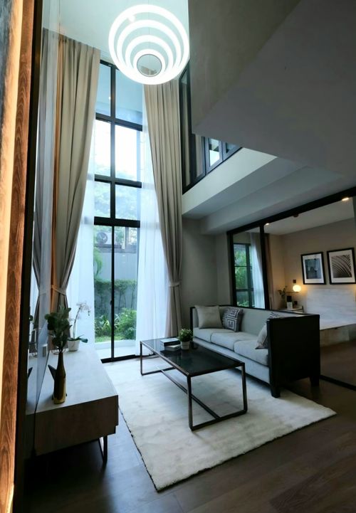 Na Vara Residence / Duplex ซอยหลังสวน ใกล้ BTS ชิดลม / 2 ห้องนอน 86 ตร.ม. โทร 0937890899