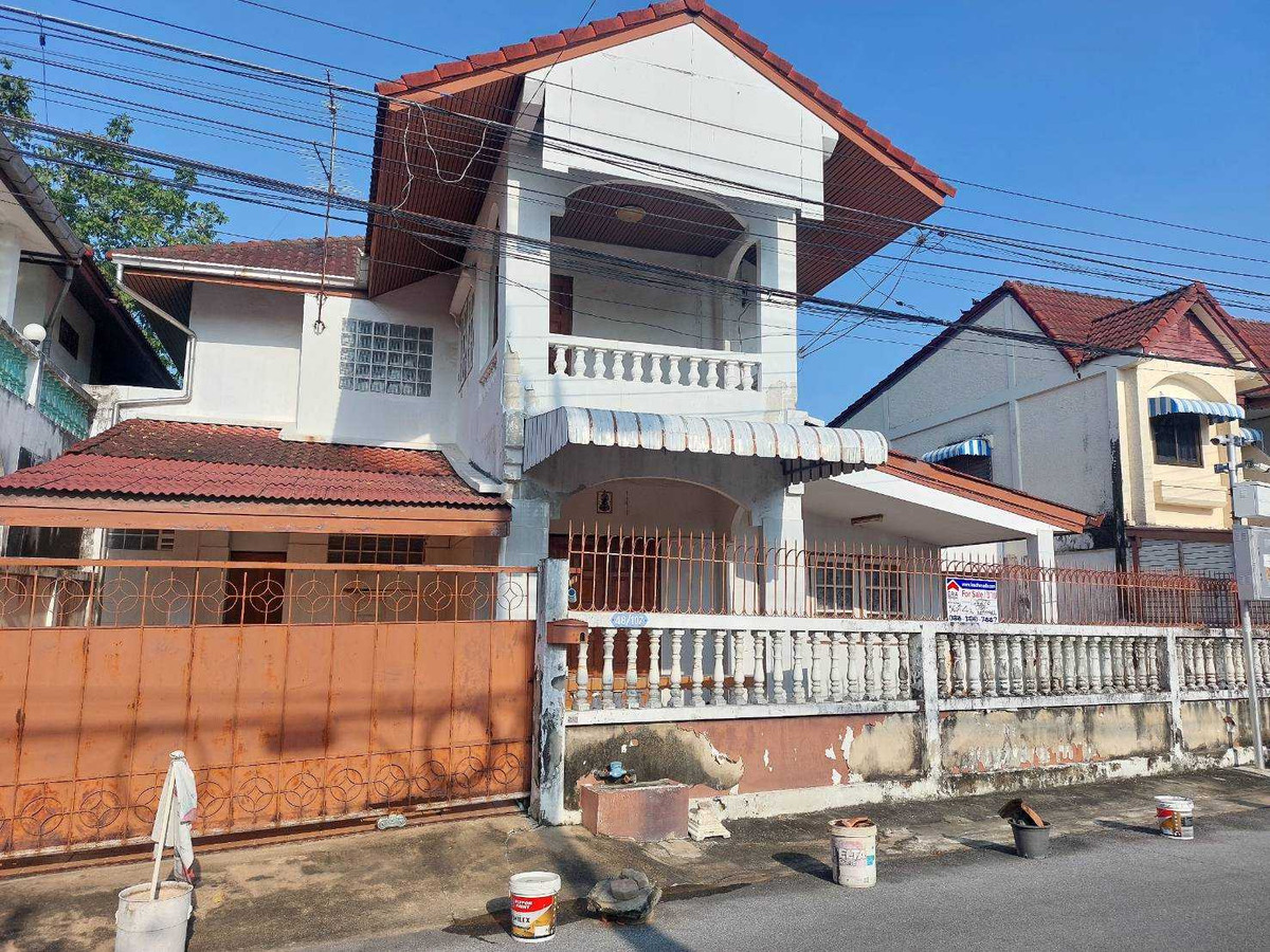 ขายบ้านแฝด ม.วังทองวิลเลจ ซอยเสรีไทย 33/1 ใกล้วงแหวนรอบนอก ขายบ้านแฝด ม.วังทองวิลเลจ ซอยเสรีไทย 33/1 ใกล้วงแหวนรอบนอก